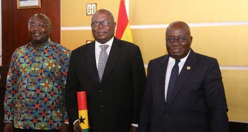 File image – Special Prosecutor Martin Amidu (C) after his swearing in ceremony by President Akufo-Addo (R) and VP Bawumia.